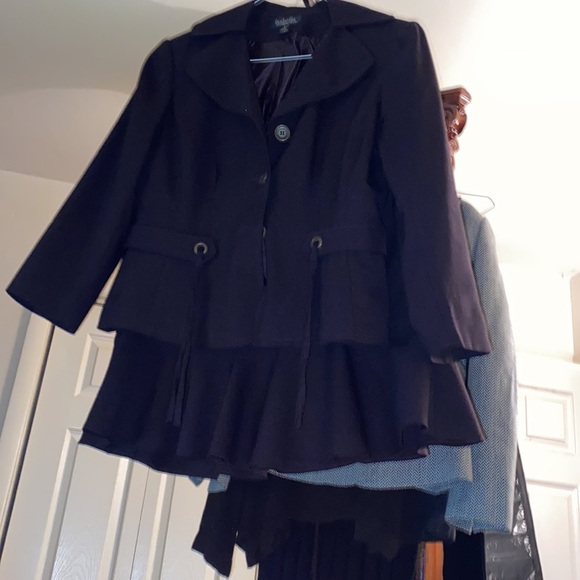 2pcs skirt set button down belted in front but not back - Picture 5 of 8